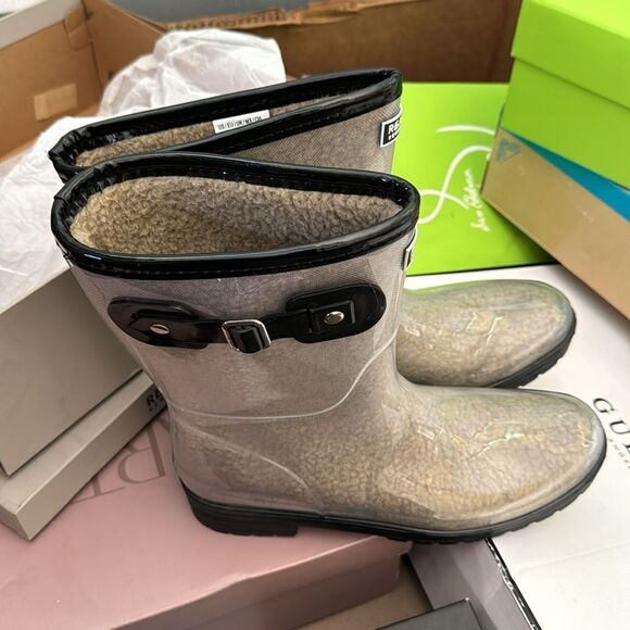 KENNETH COLE REACTION Women's Rain Buckle Cozy Lug Sole Rainboots - Picture 4 of 5